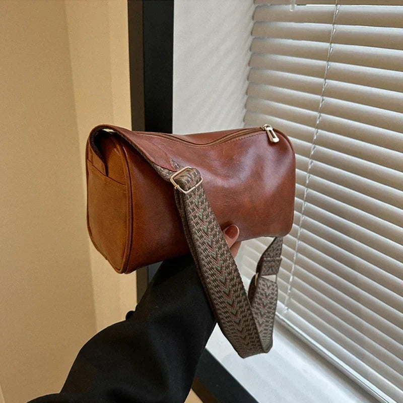 Florence - Modern Everyday Crossbody