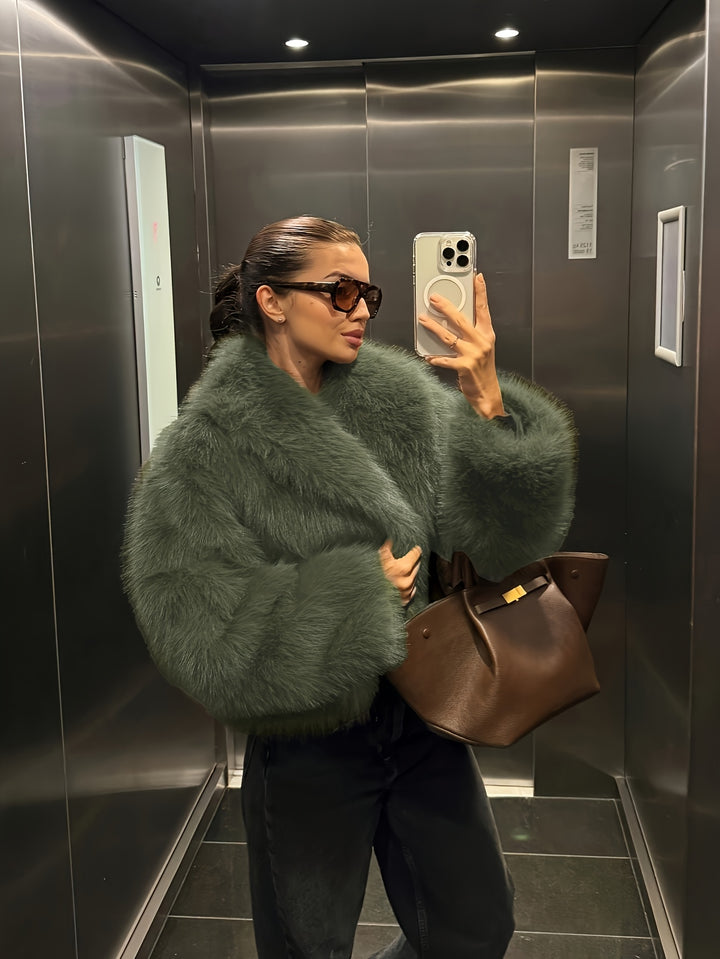 Nep Winter Warme Mode Pluche Korte Jas voor Vrouwen