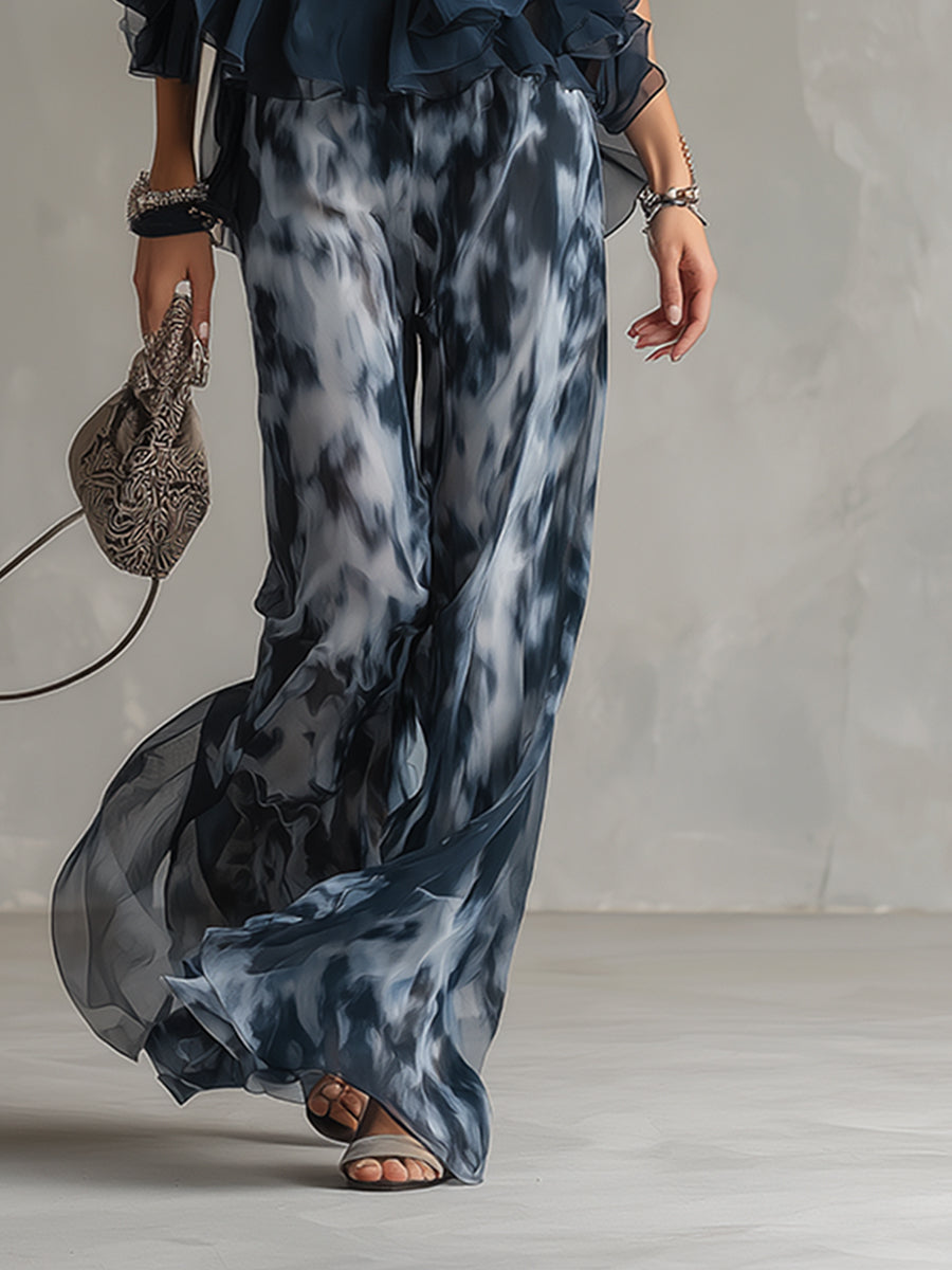 Ludovica - elegant in chiffon with a high-neck top and wide printed pants