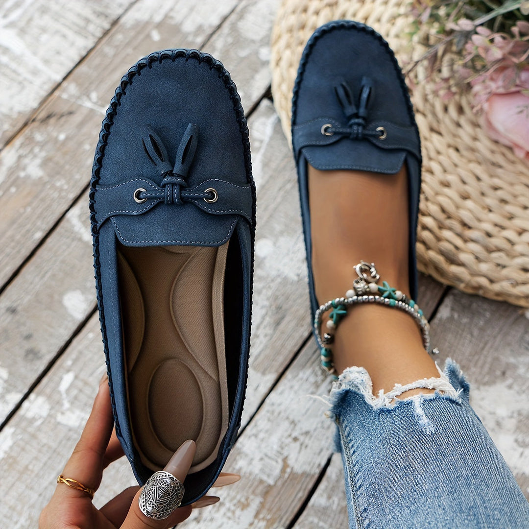 Nadine – Classic Loafers with Tassel Detail